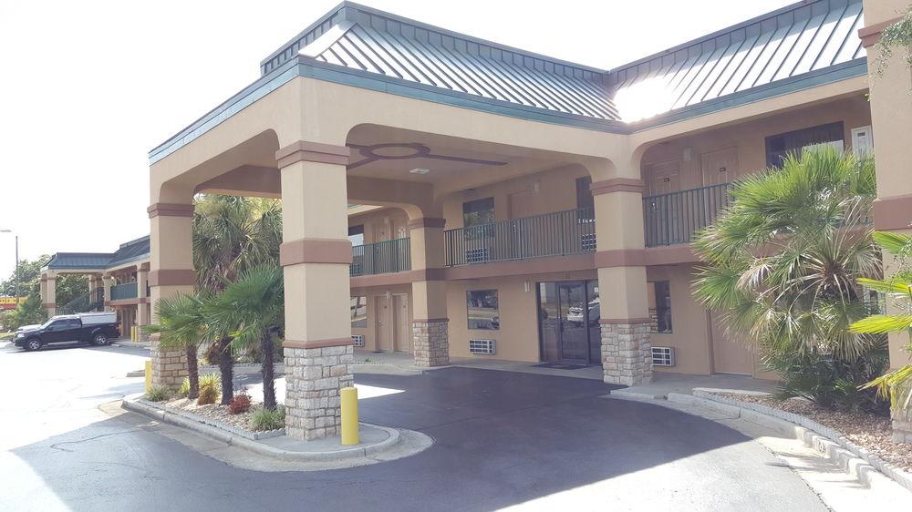 Hotel Super 8 By Wyndham Byron/South Macon Exterior foto