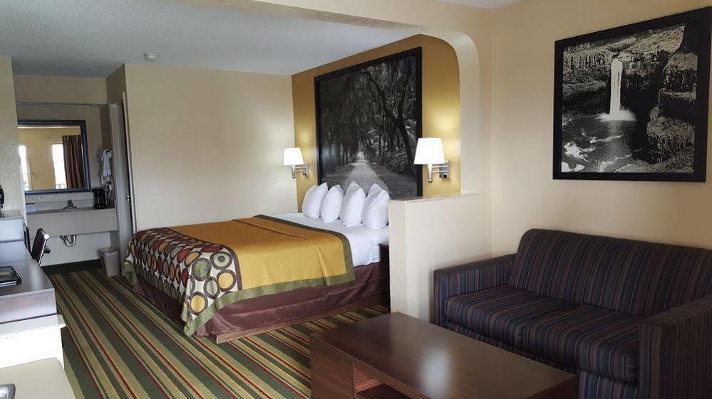 Hotel Super 8 By Wyndham Byron/South Macon Exterior foto