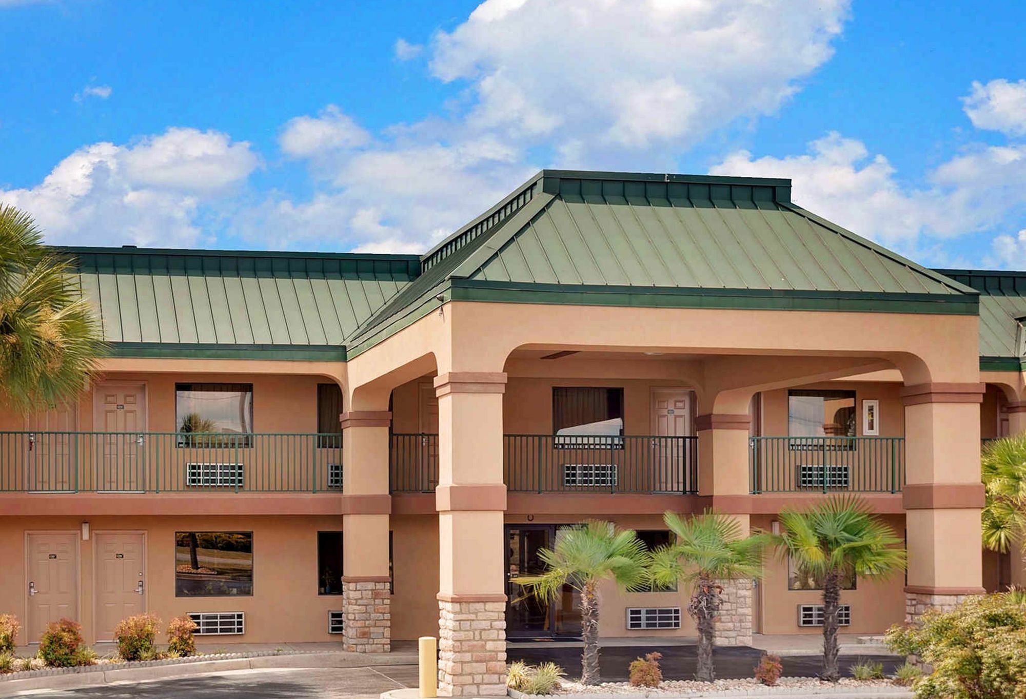 Hotel Super 8 By Wyndham Byron/South Macon Exterior foto